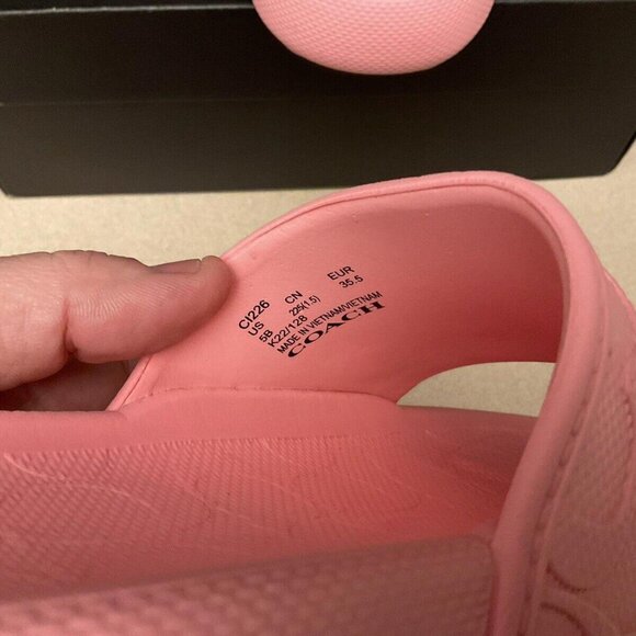 NEW! WOMENS COACH OBI RUBBER FLOWER PINK SLIDE SANDALS. SIZE 5B. AWESOME!!! - Picture 7 of 8